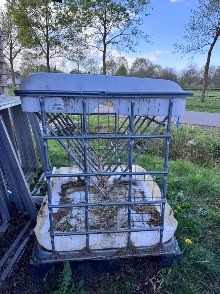 Hooi ruif / slowfeeder, Toebehoren, 1 paard of pony