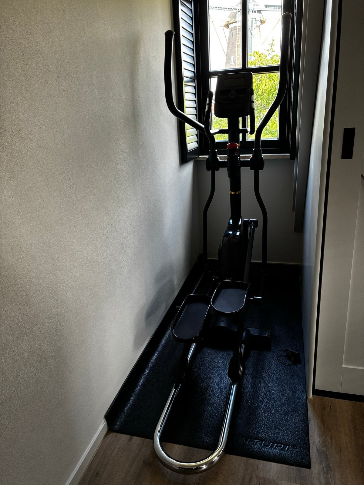 Tunturi Centuri C100 Crosstrainer - Limited Edt. Nieuw €1049, Sport en Fitness, Ophalen, Zo goed als nieuw, Armen, Crosstrainer