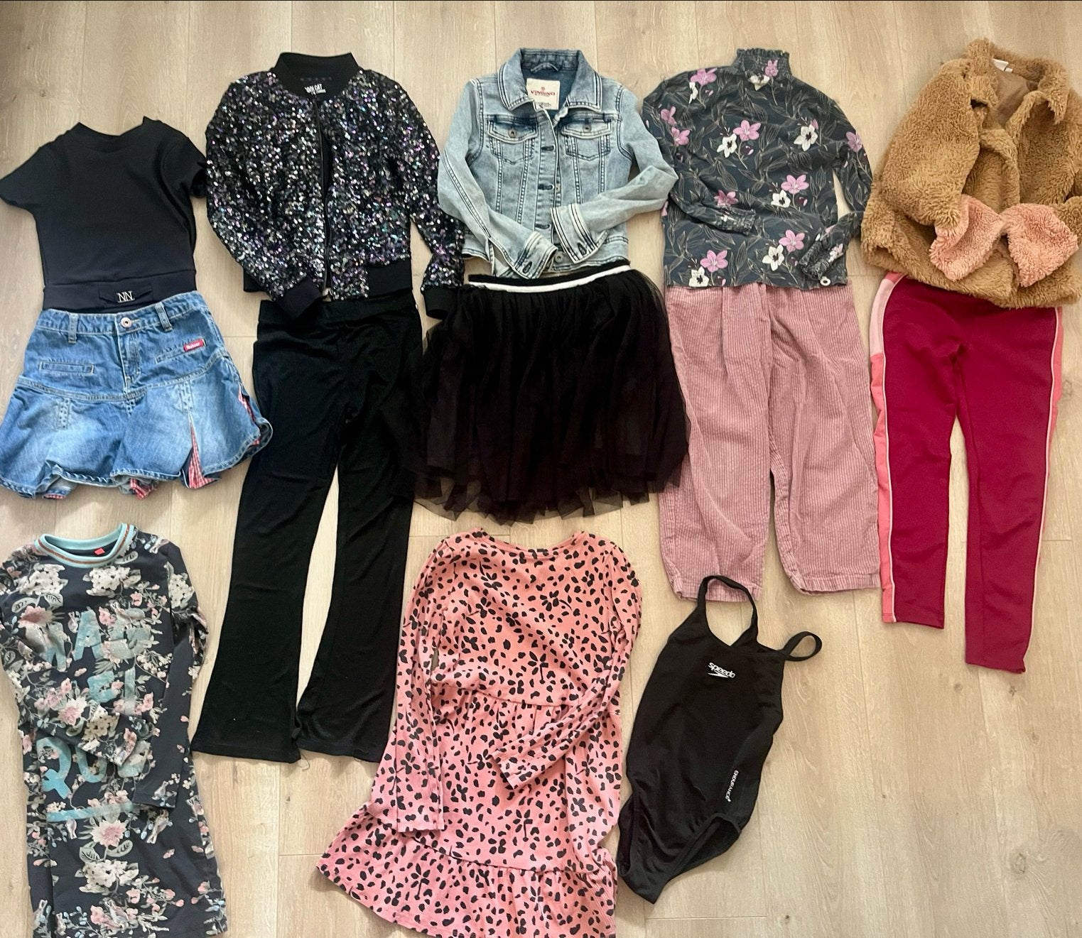 Kledingpakket meisje maat 128-146 ZGAN, Kinderen en Baby's, Ophalen of Verzenden, Zo goed als nieuw, Maat 140