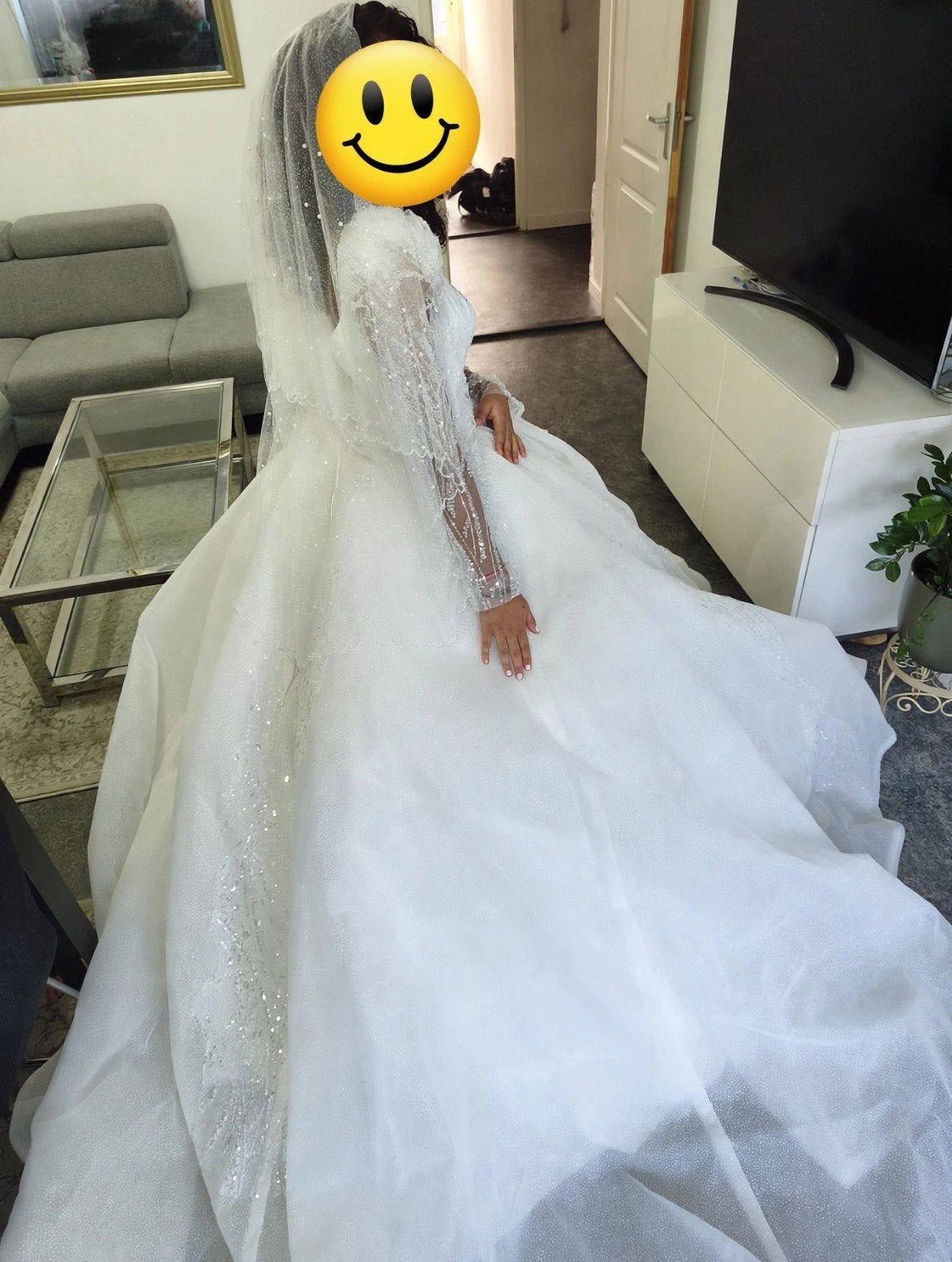 Prachtige witte trouwjurk met sluier en glitters, Ophalen of Verzenden, Zo goed als nieuw, Wit, Trouwjurk