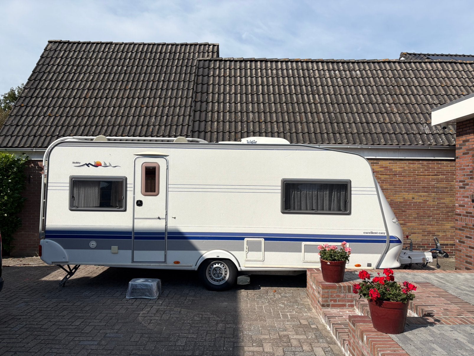 Zeer nette hobby 560 met mover en airco, Rondzit, Hobby, Airco, Particulier