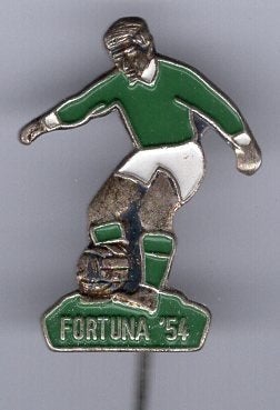 Fortuna '54 zilverkleurig voetbal mannetje ( Y_008), Verzamelen, Speldjes, Pins en Buttons, Ophalen of Verzenden, Zo goed als nieuw