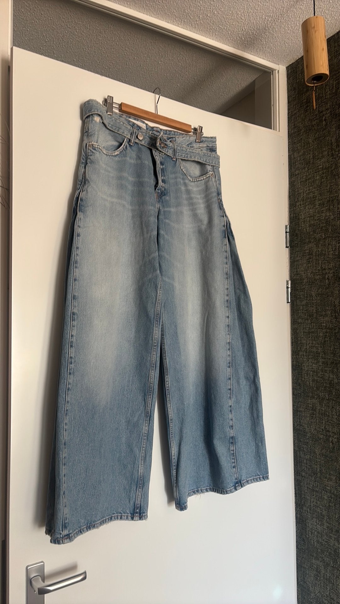 Zara pleated jeans, Ophalen of Verzenden, Zo goed als nieuw, Blauw, W30 - W32 (confectie 38/40)