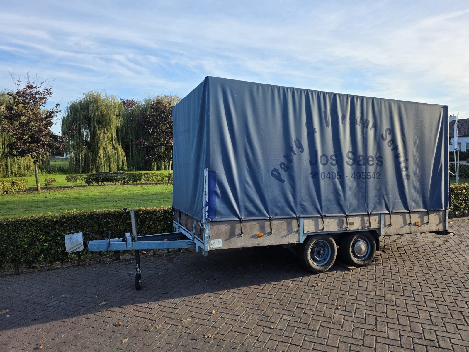 Dichte Aanhanger 4x2x2m met Huif - Ideaal voor Transport, Ophalen, Gebruikt
