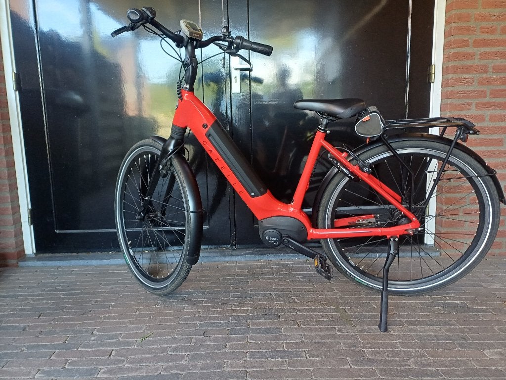 Dames E-bike Gazelle Ultimate C8+, Fietsen en Brommers, Elektrische fietsen, Ophalen, Zo goed als nieuw, 47 tot 51 cm, 50 km per accu of meer