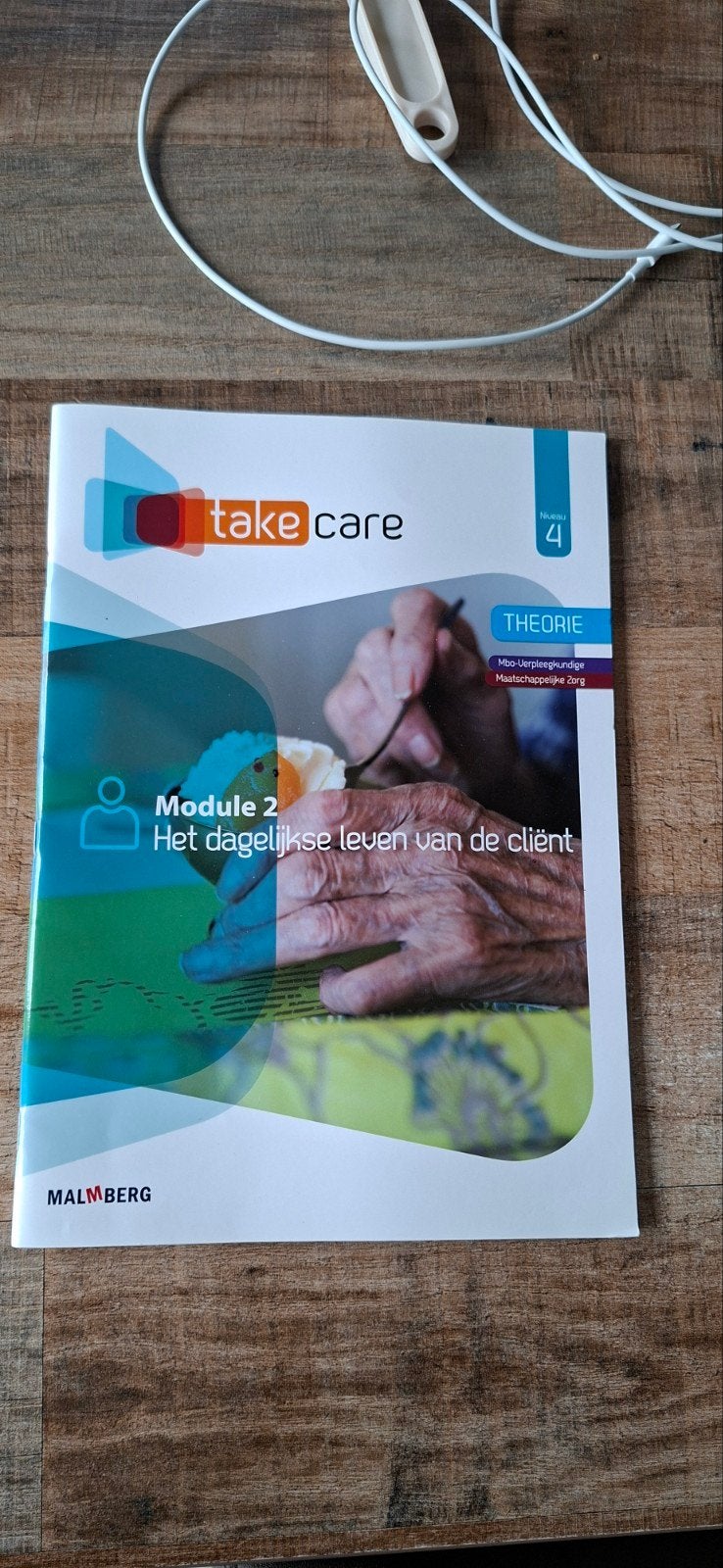 MBO verpleegkunde Module 2 Het dagelijks leven van de cliënt, Boeken, Ophalen of Verzenden, Zo goed als nieuw, Overige niveaus