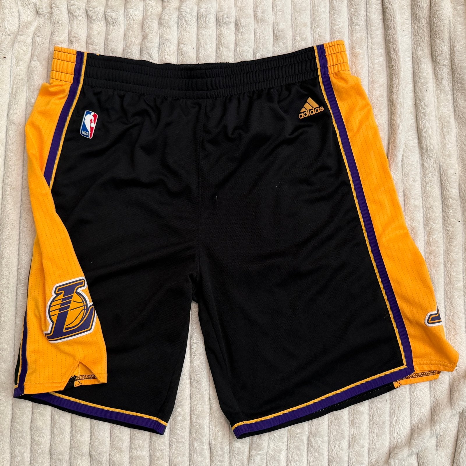 NBA BLACK Kobe Bryant Lakers shorts maat XXL korte broek 2XL, Ophalen of Verzenden, Zo goed als nieuw, Kleding