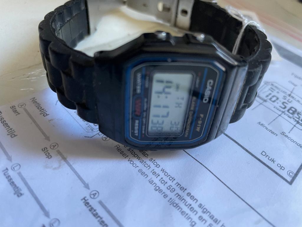 Casio Horloge F-91W (Als Nieuw), Casio, Kunststof, Polshorloge, Kunststof
