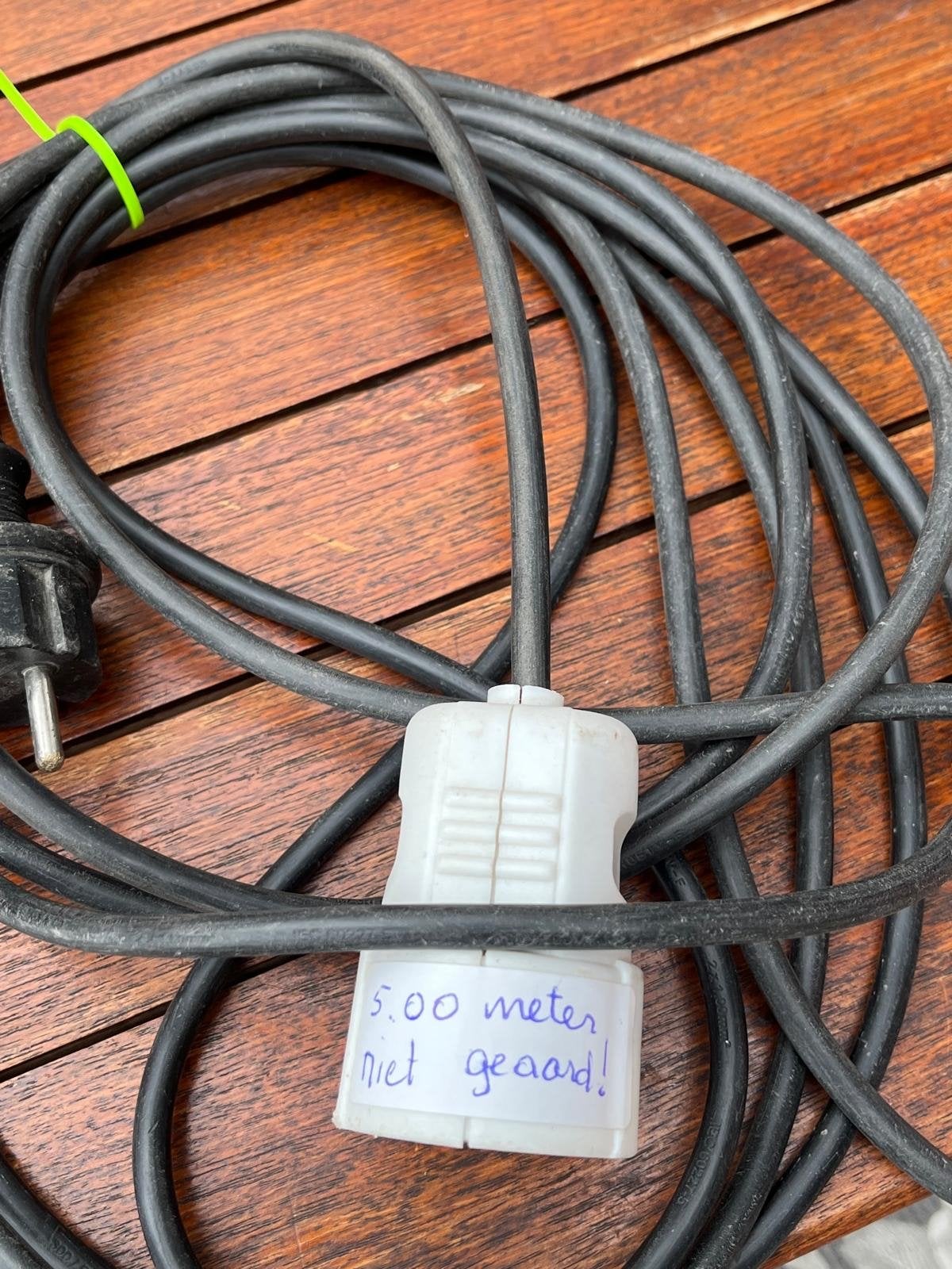 5 Verlengsnoeren diverse lengtes, geaard en ongeaard, Doe-het-zelf en Verbouw, Elektra en Kabels, Ophalen, Gebruikt, Kabel of Snoer