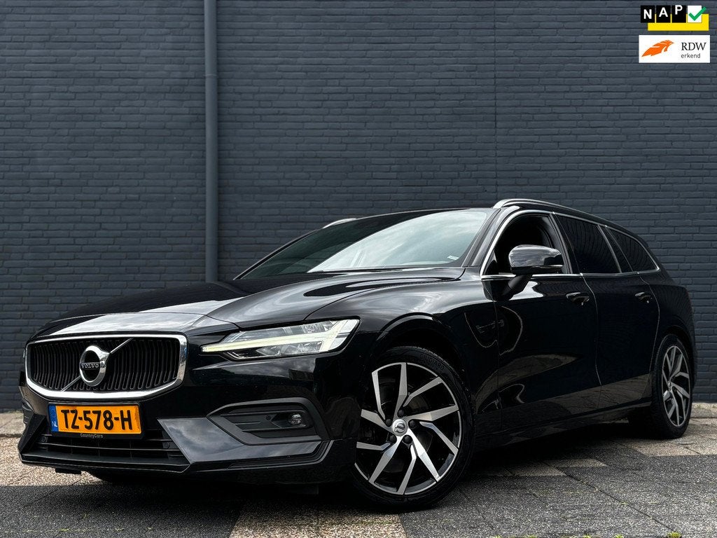 Volvo V60 2.0 T5| Trekhaak | Carplay | Stoelverw. | Automaat, 15 km/l, 4 cilinders, 1969 cc, Zwart