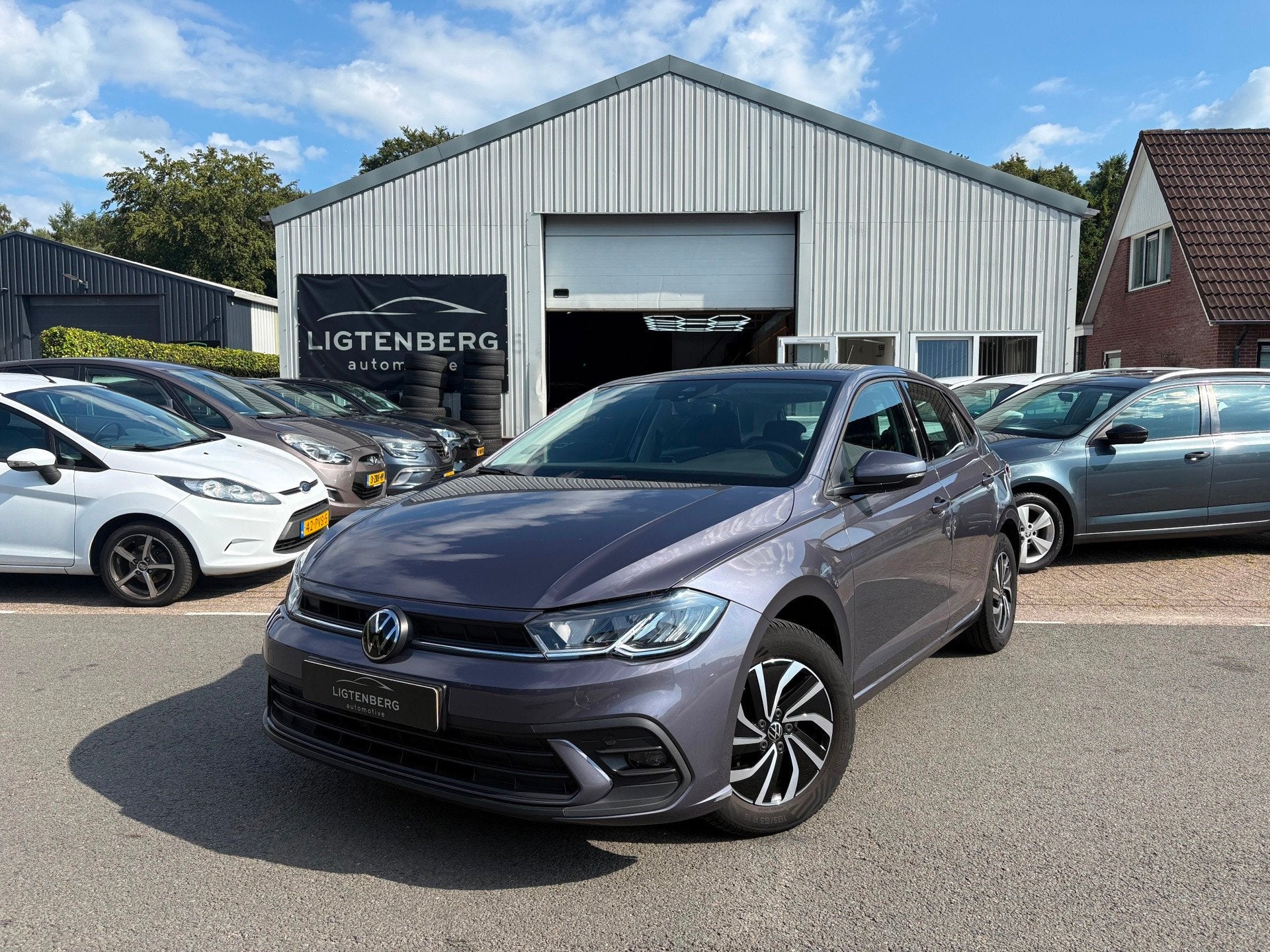 Volkswagen Polo 1.0 TSI Life STOELVERWARMING/CARPLAY/CRUISE, Voorwielaandrijving, Gebruikt, Euro 6, 49 €/maand