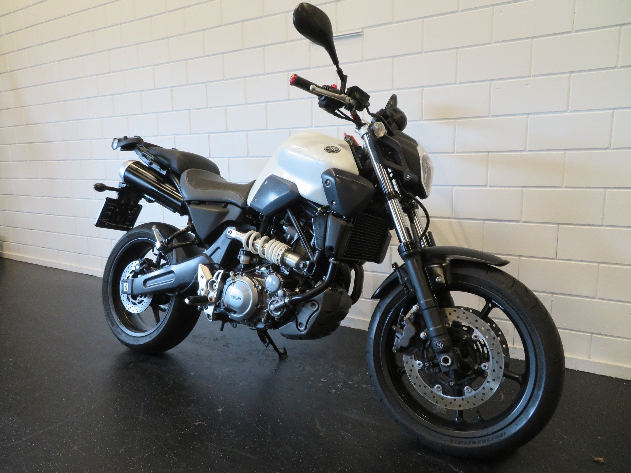 Yamaha MT 03 MT03 NAKEDBIKE 35KW! (bj 2010), Motoren, Motoren | Yamaha, 300 cc, Bedrijf, Toermotor