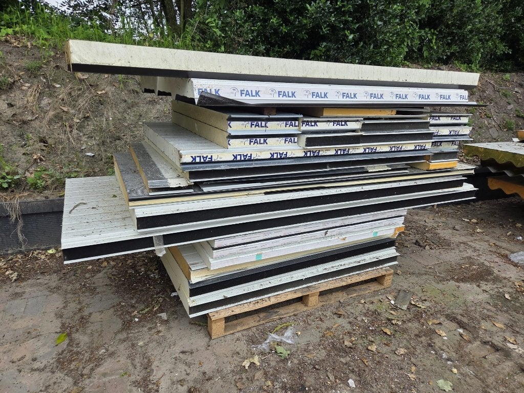 Diverse reststukken/zaagafval sandwichpanelen, Ophalen, Gebruikt, Betonwei 6a, 15 m² of meer