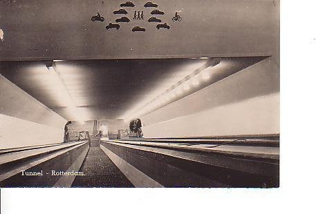 Ansichtkaart 	Rotterdam	Maastunnel	Roltrappen, Verzenden, 1940 tot 1960, Gelopen, Zuid-Holland