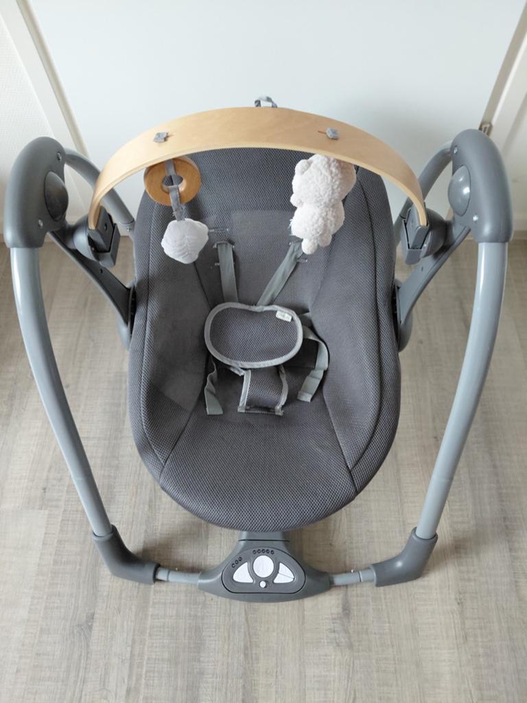 Ingenuity schommel/wipstoel., Kinderen en Baby's, Wipstoeltjes, Ophalen, Zo goed als nieuw, Met gordel(s) of riempje(s)