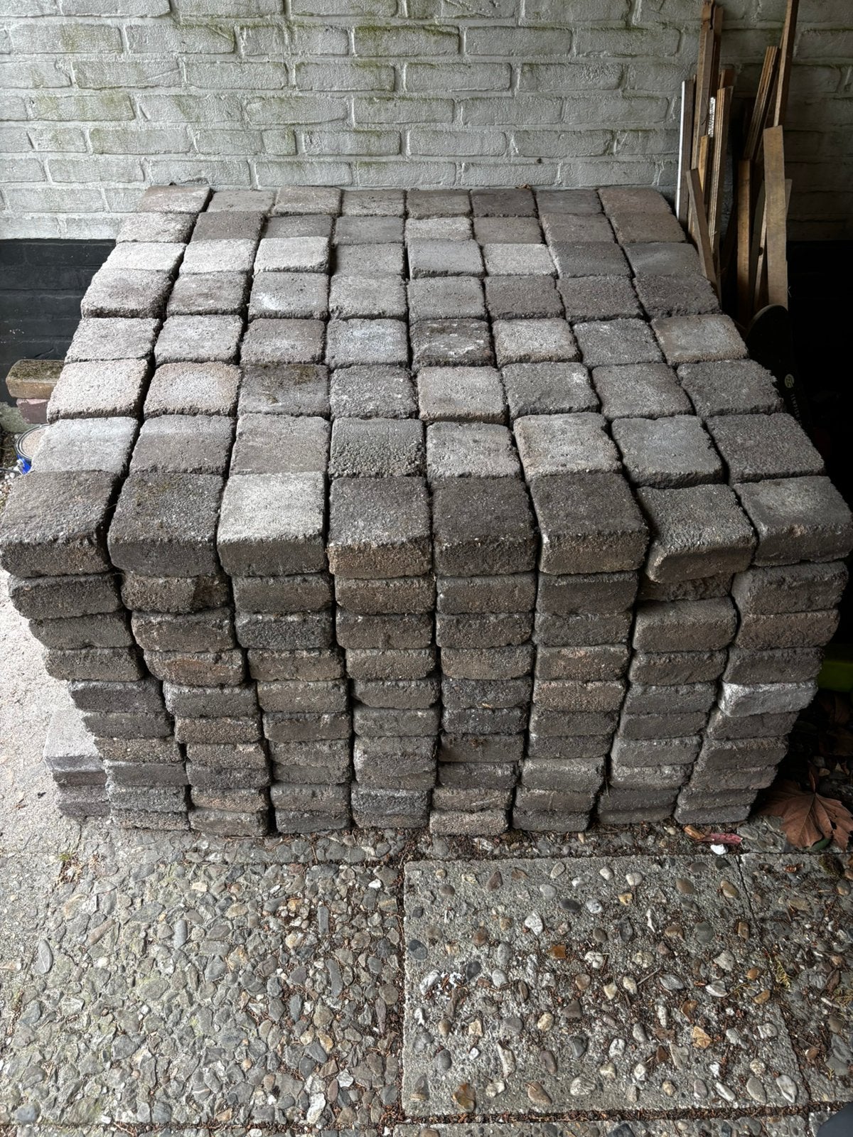 Gebruikte tegels voor tuin of oprit, Tuin en Terras, Ophalen, Gebruikt, Klinkers, 5 tot 10 m²