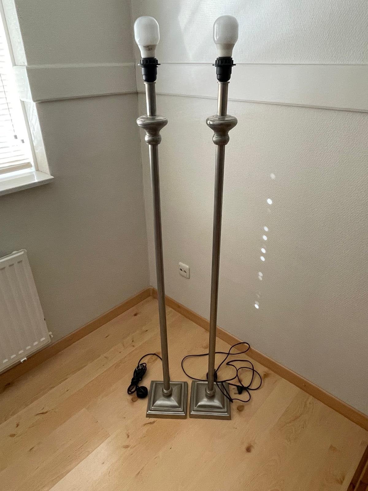Chrome lampen standaards, Huis en Inrichting, Lampen | Vloerlampen, Ophalen, Chroom, 100 tot 150 cm, Zo goed als nieuw