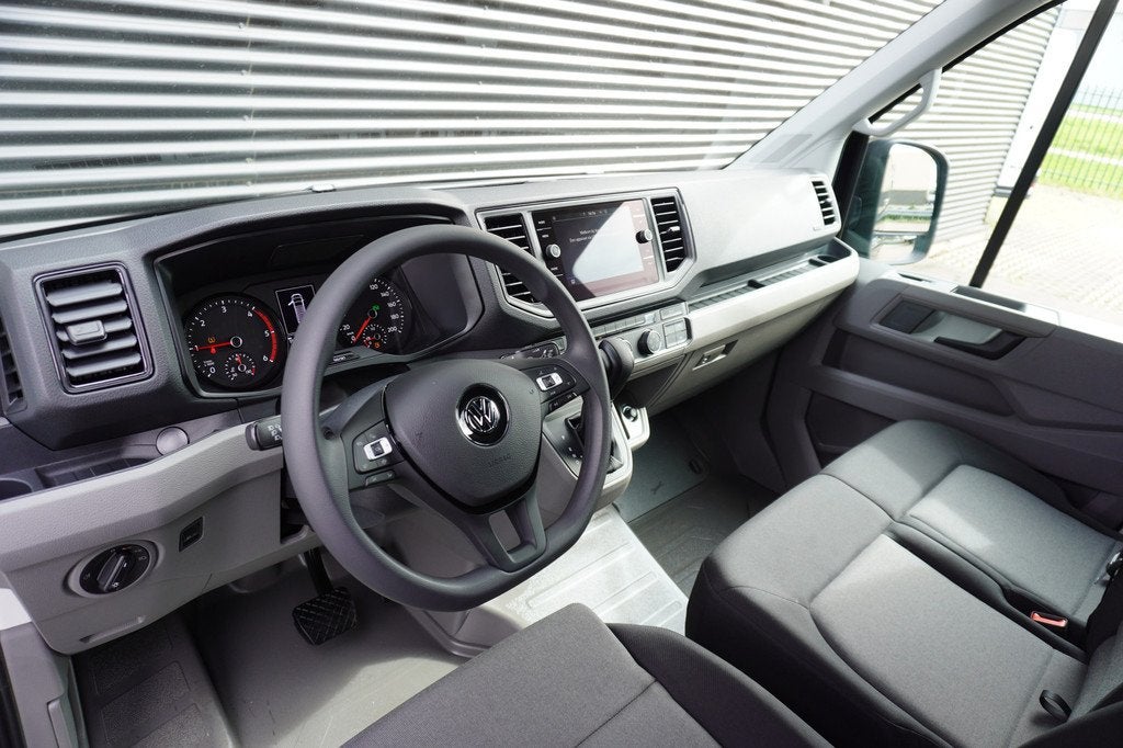 Volkswagen Crafter 177pk Automaat L4H3/L3H2 Camera Apple Car, Auto's, Stof, Gebruikt, Zwart, 4 cilinders