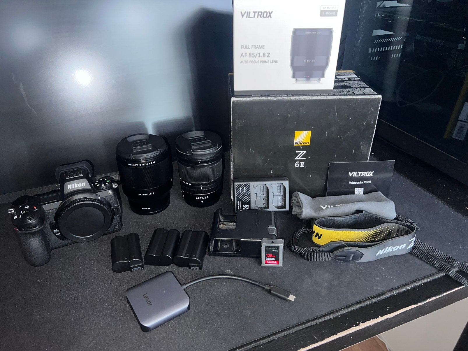 Z6 ii met nikkor 24-70mm f/4s + viltrox 85mm f/1.8 z, Bodydop, Ophalen of Verzenden, Zo goed als nieuw, 24 megapixels