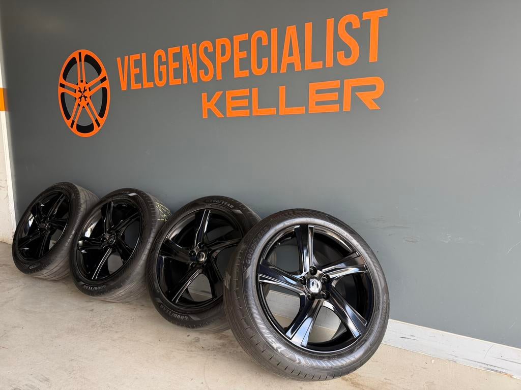 Volvo S60 V60 V70 ixion 18 inch Origineel 5x108 235/45/18, Ophalen of Verzenden, 18 inch, Zomerbanden, Banden en Velgen