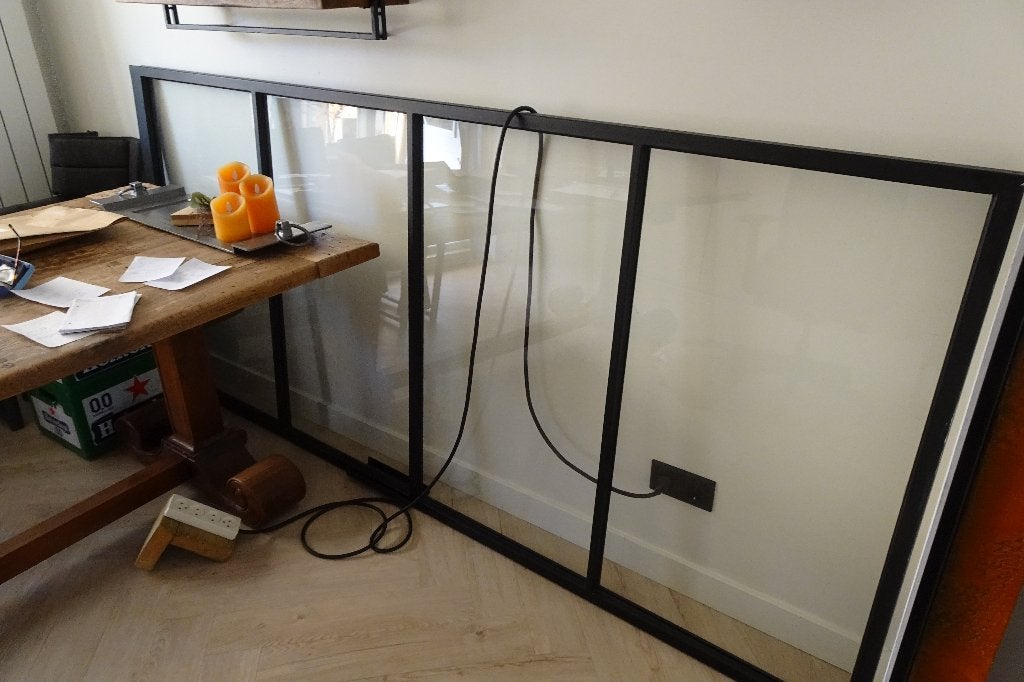 Zwarte stalen binnendeur, Doe-het-zelf en Verbouw, Deuren en Horren, Gebruikt, 215 cm of meer, Binnendeur, Glas