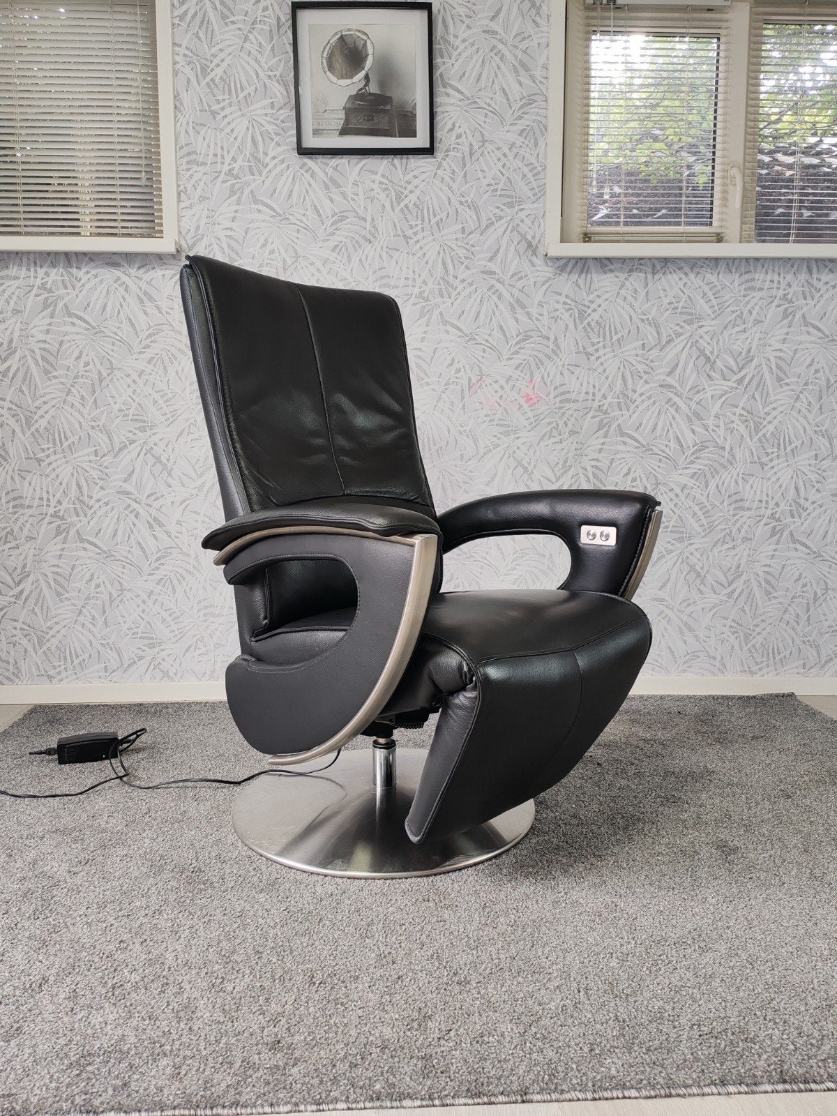 Prominente elektrische leren design relax fauteuil, Modern, Comfortabel, Prominent, 100 tot 125 cm, Onbekend