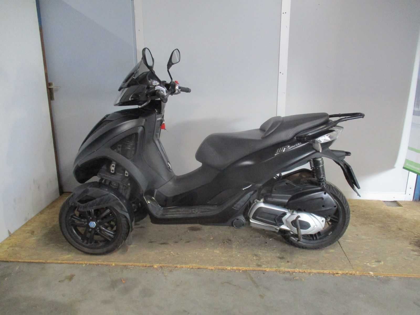 Piaggio - Scooter - 300ie LT MP3 Yourban - Motorcycle, Bedrijf, Gebruikt, Overig, Automaat