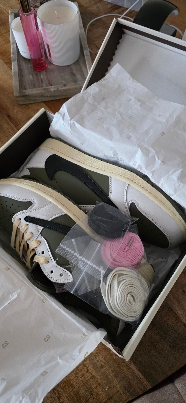 Nike Jordan travis scott, Kleding | Heren, Schoenen, Overige kleuren, Nike Jordan, Nieuw, Ophalen of Verzenden