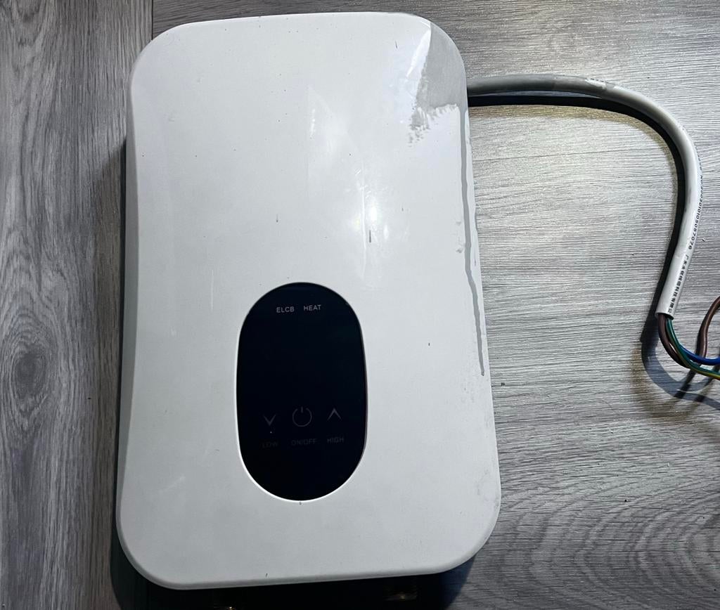 Elektrische doorstromboiler 6500W te koop, Ophalen of Verzenden, Zo goed als nieuw, Laadkabel