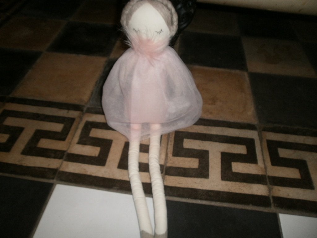 Zara home pop prinses ballerina 35 cm gevlochten haar ogen, Overige merken, Overige typen, Ophalen of Verzenden, Zo goed als nieuw