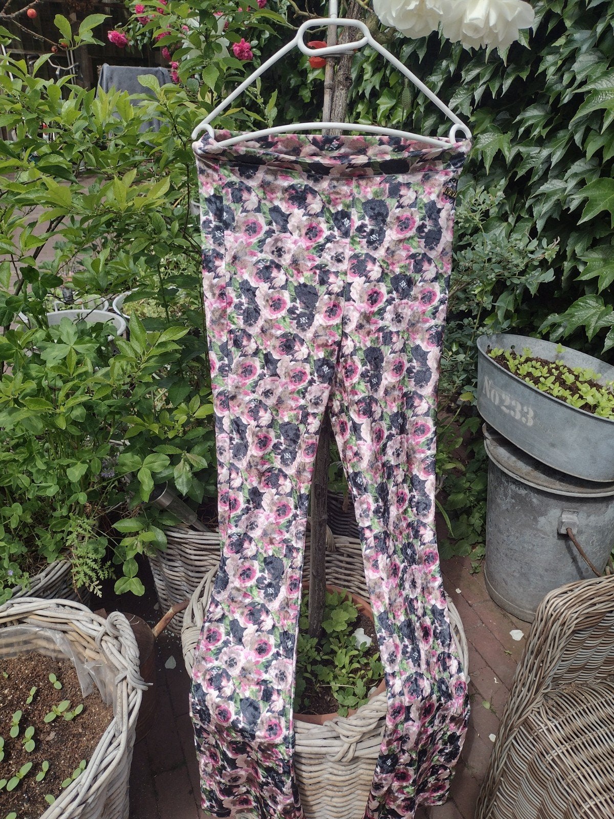 NN leuke stretch flared roze gebloemd maat 38/40, Maat 38/40 (M), Nieuw, Ophalen of Verzenden, Roze