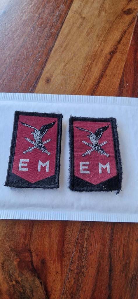 Mouwembleem luchtmobiele brigade, Ophalen of Verzenden, Landmacht, Nederland, Embleem of Badge
