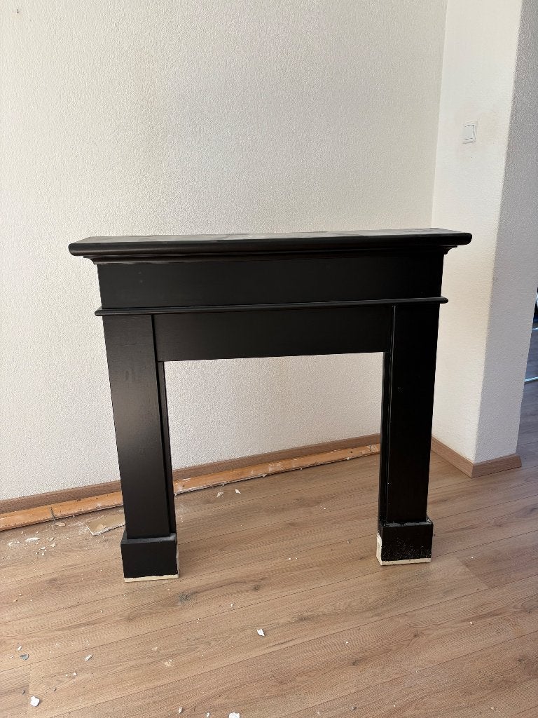 Zwarte schouwombouw - 111x112 cm, nis 68x76 cm, Huis en Inrichting, Ophalen, Gebruikt, Vrijstaande haard, Overige soorten