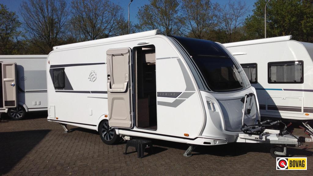 Knaus Sudwind 500 PF, Caravans en Kamperen, Caravans, Schokbreker, Treinzit, Overige typen, 5 tot 6 meter