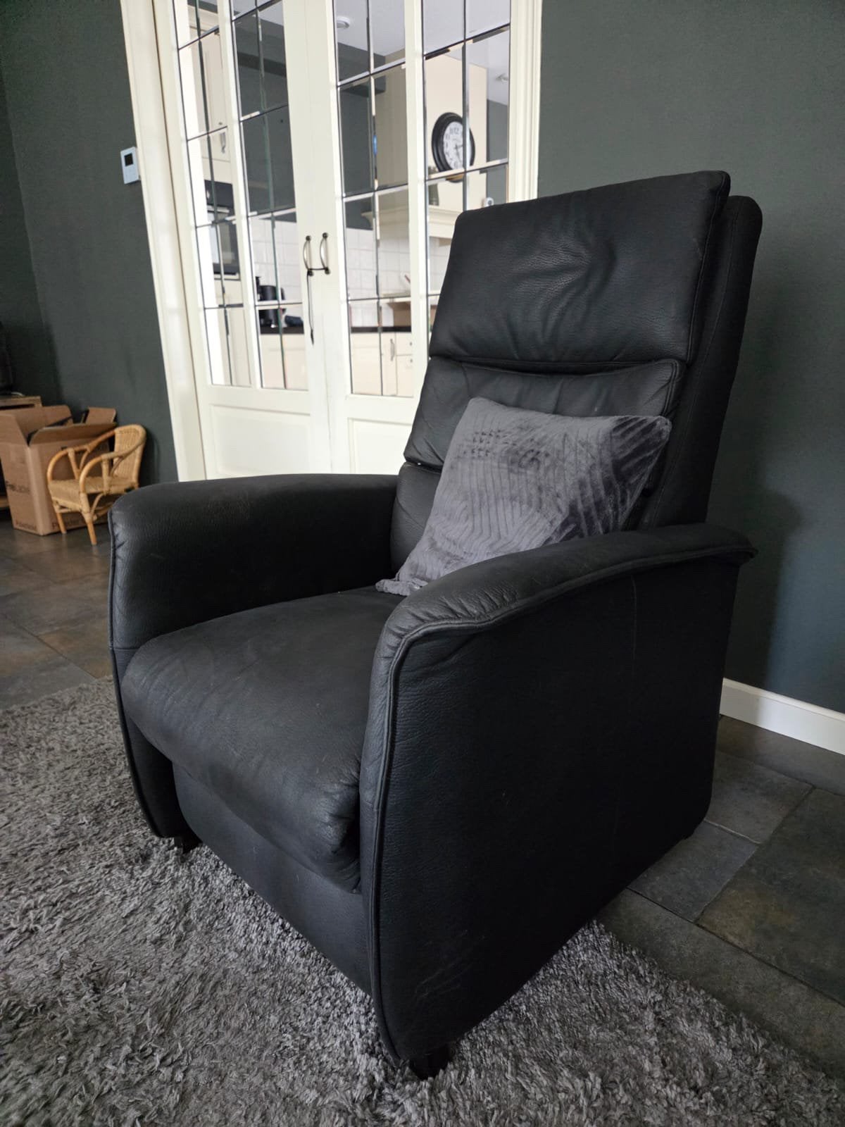 2 relaxstoelen zwart, Ophalen, Gebruikt, 50 tot 75 cm