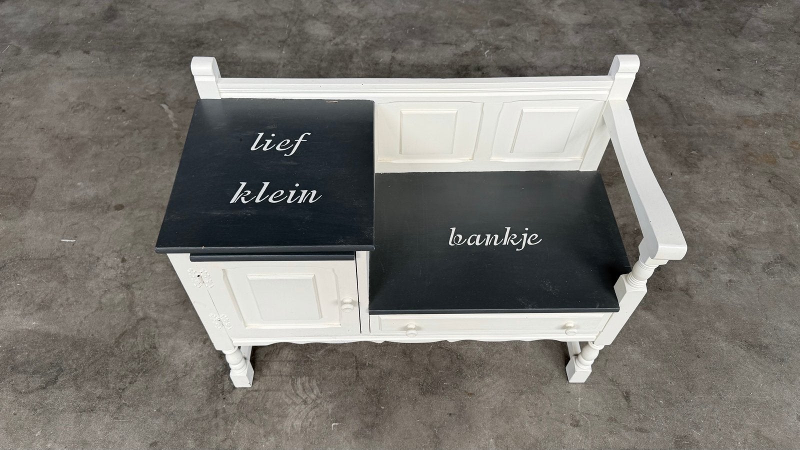 Uniek bankje met opbergruimte - 'lief klein bankje', Antiek en Kunst, Antiek | Meubels | Stoelen en Banken, Ophalen