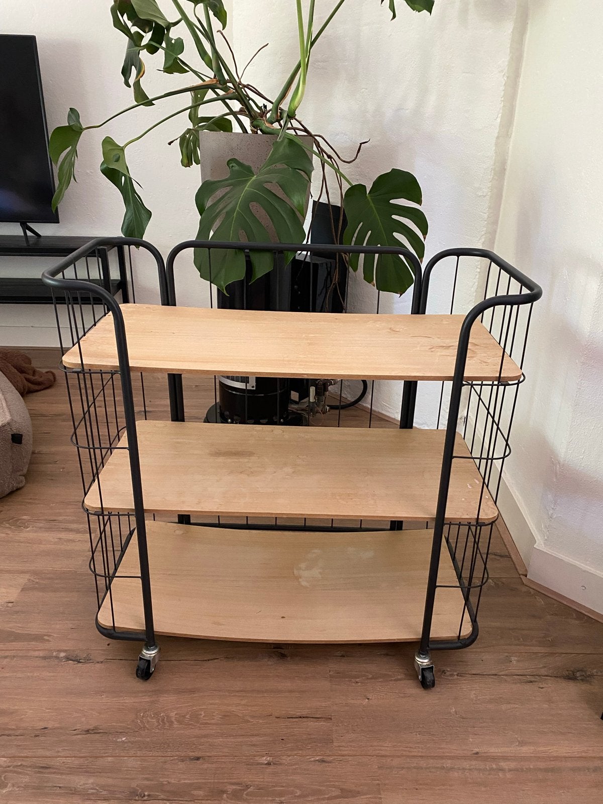 Houten serveerwagen met metalen frame en wielen, Ophalen, Gebruikt, Bruin, Hout