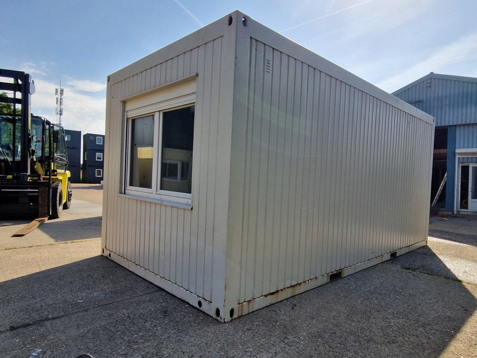 6x3m kantoorunit / woonunit / schaftkeet met keuken en toile, Ophalen, 120 cm of meer, Garagedeur