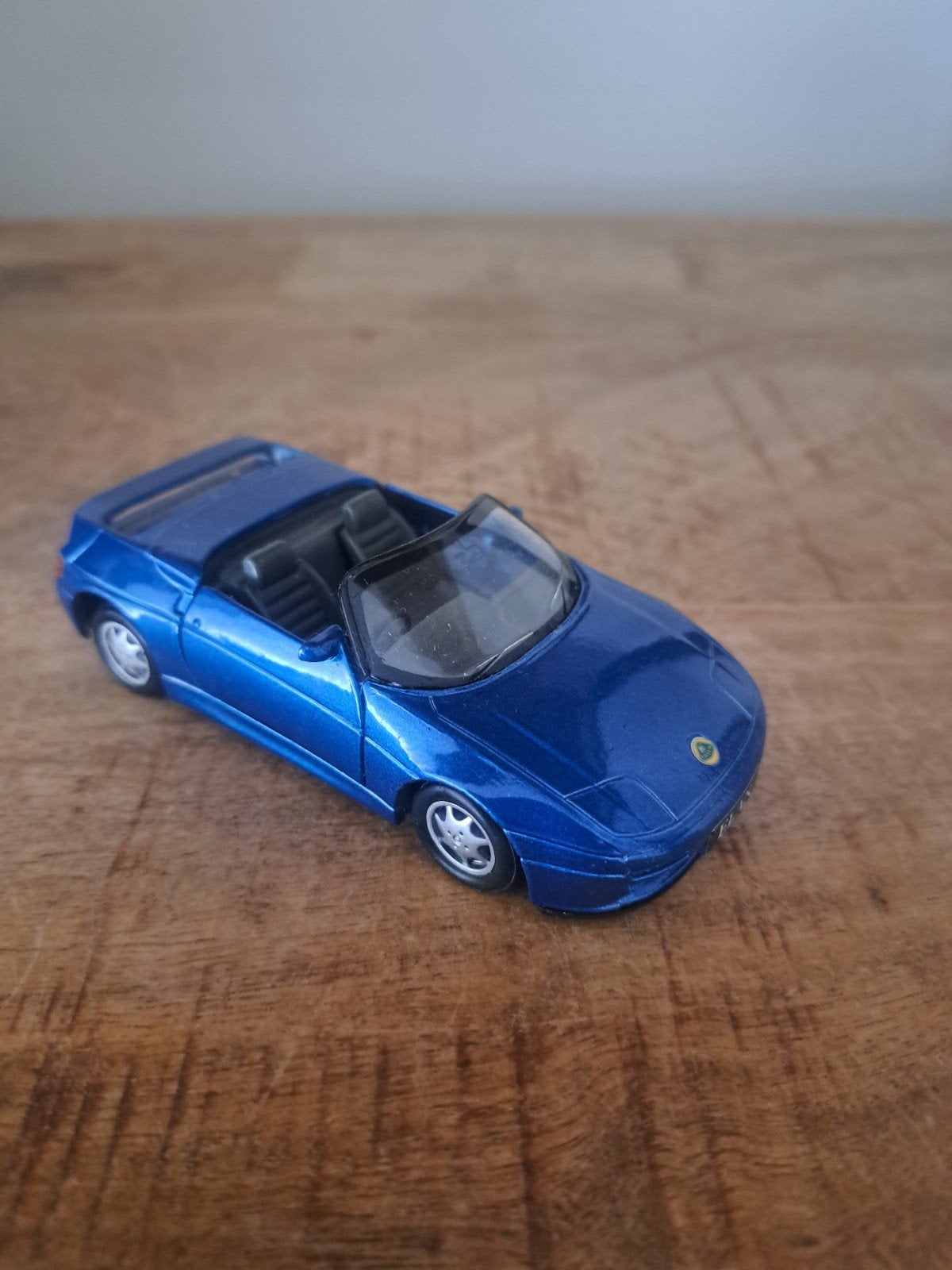 Maisto model lotus elan schaal 1:38, Hobby en Vrije tijd, Gebruikt, Auto, Ophalen of Verzenden, N.b