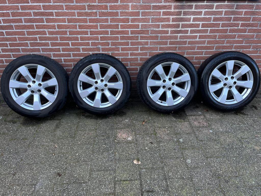Bridgestone banden met originele Mitsubishi velgen, Ophalen, 18 inch, 225 mm, Zomerbanden
