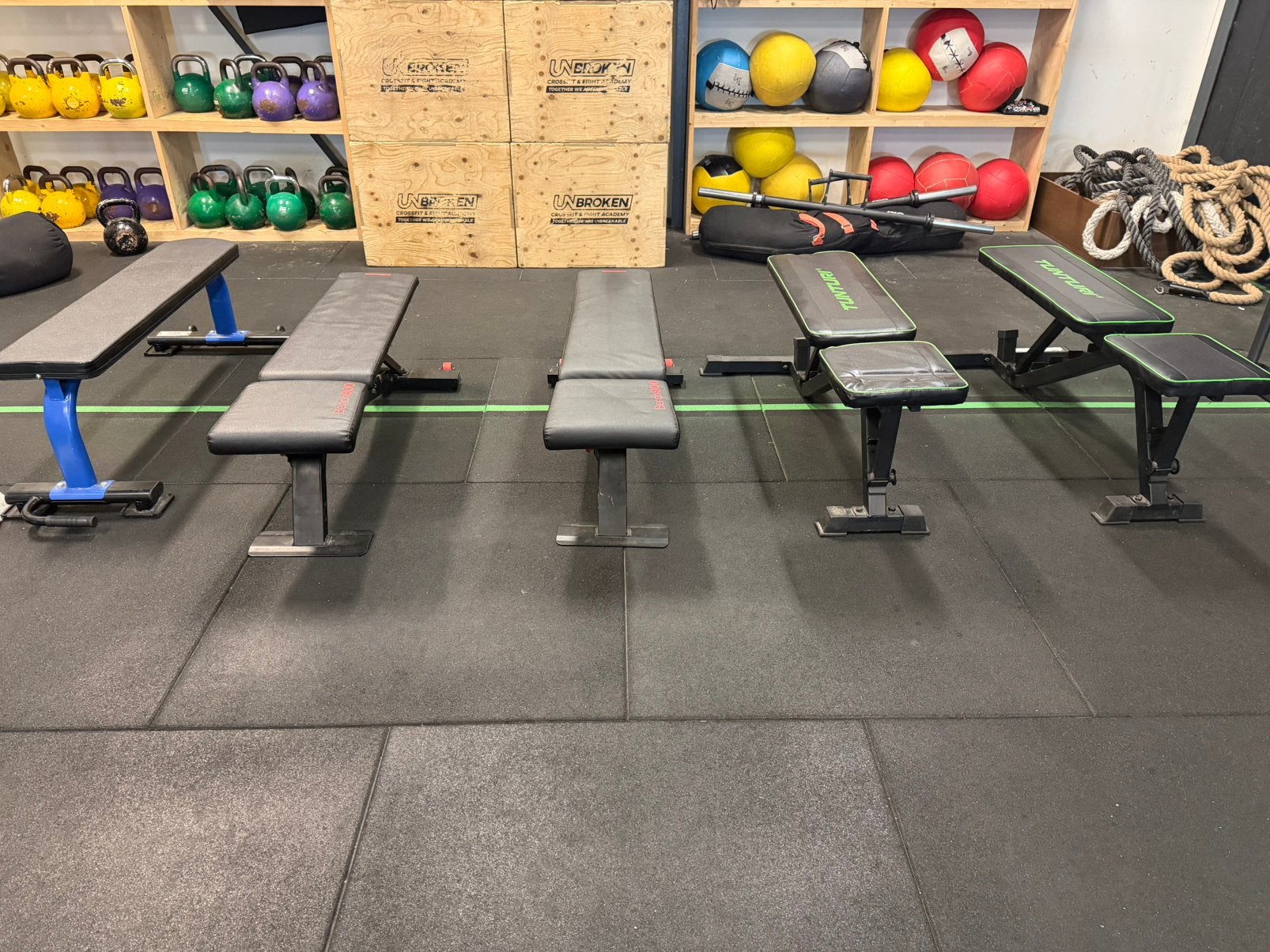 Diverse fitness bankjes (raw, tunturi, decathlon), Ophalen, Gebruikt, Metaal, Overige typen