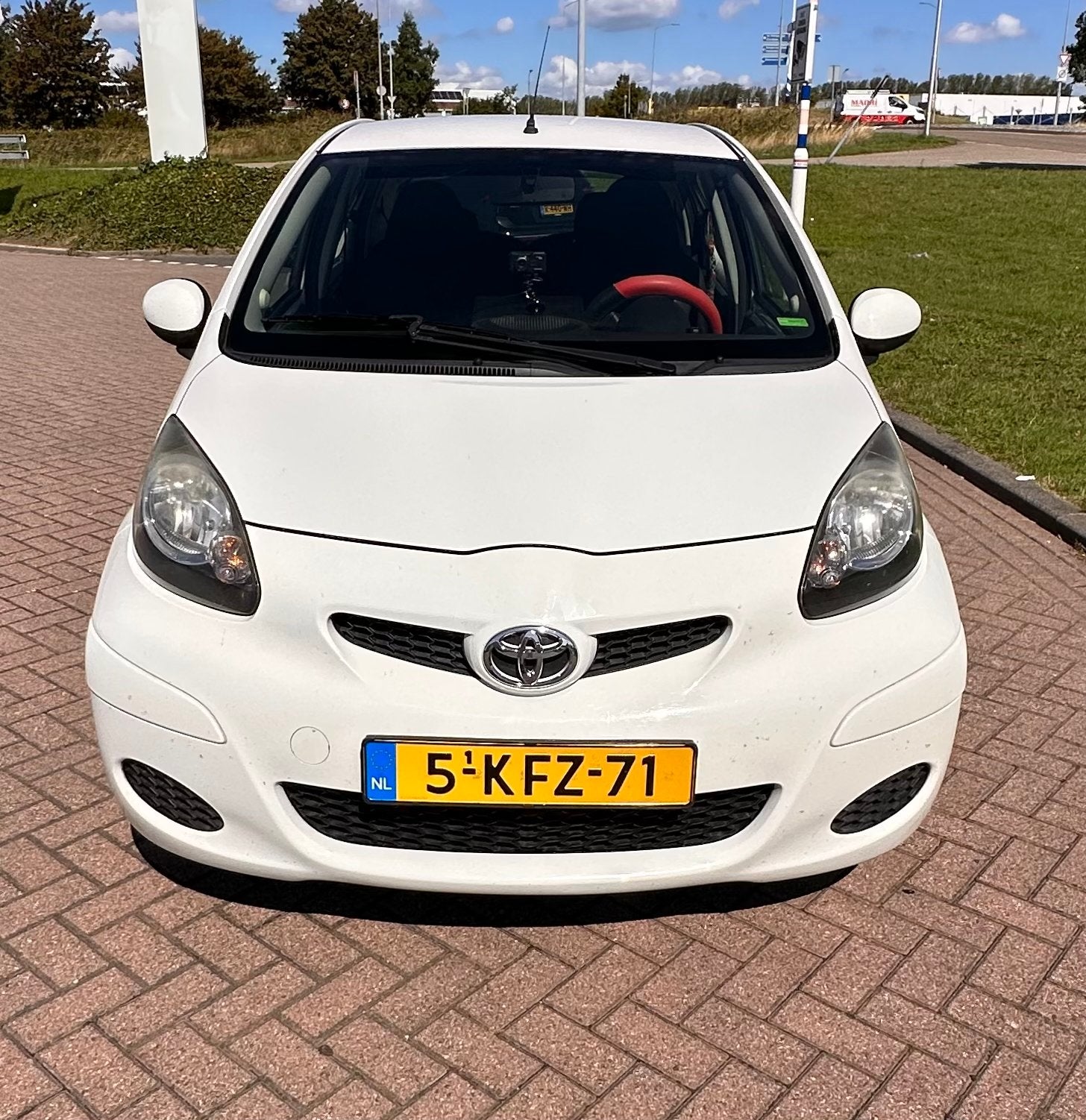 Apple Carplay + airco: Toyota Aygo 1.0 12V Vvt-i 5DRS 2012, Voorwielaandrijving, 4 stoelen, Handgeschakeld, Particulier