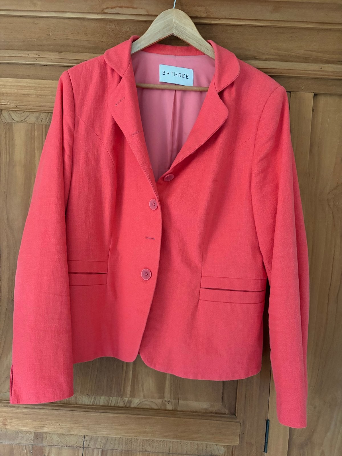 B*THREE Koraalrode blazer Maat 46, Maat 46/48 (XL) of groter, Ophalen of Verzenden, Zo goed als nieuw, Jasje