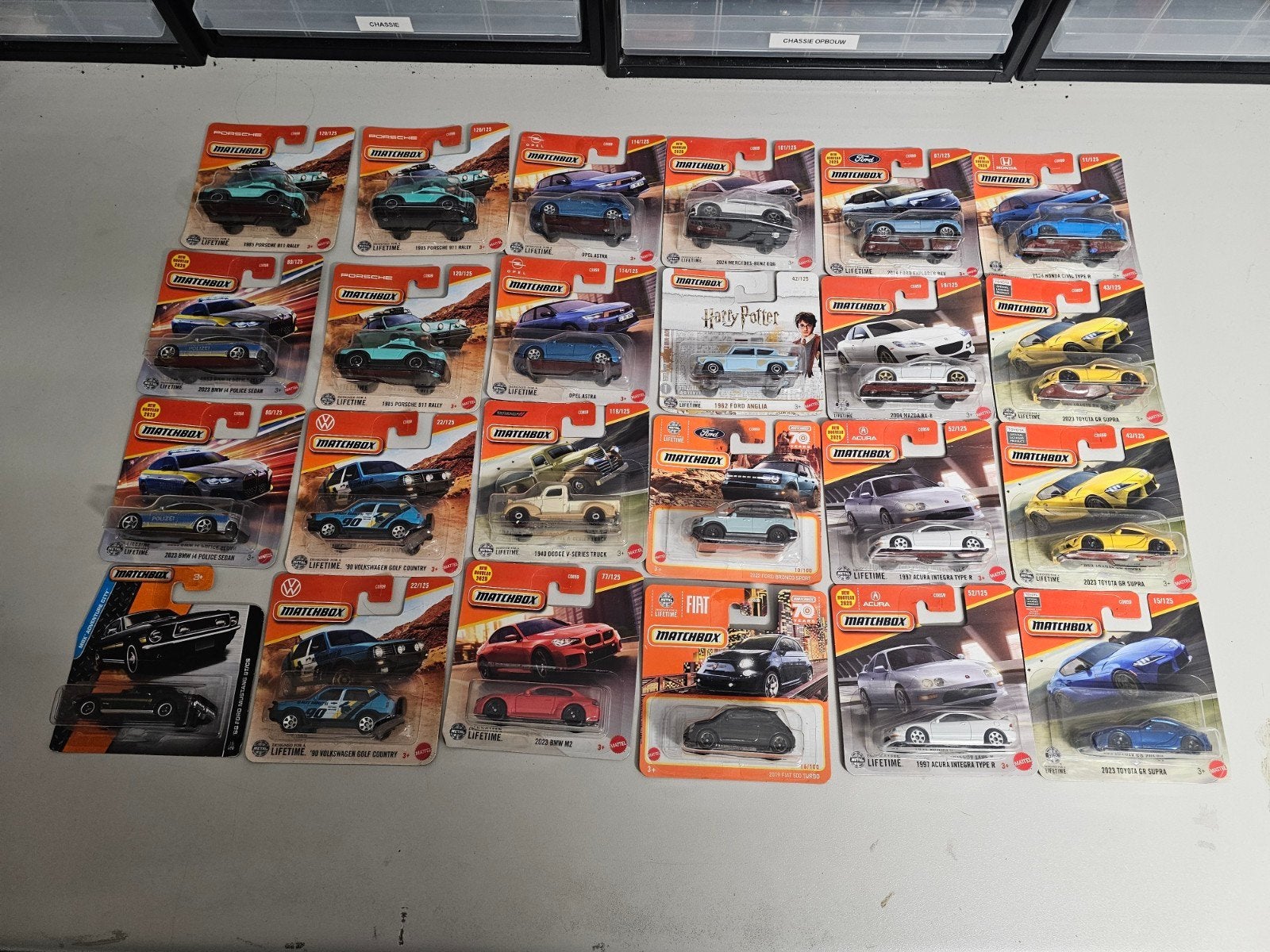 24x matchbox nieuw in blisterverpakking van alles wat., Ophalen, Nieuw, Auto