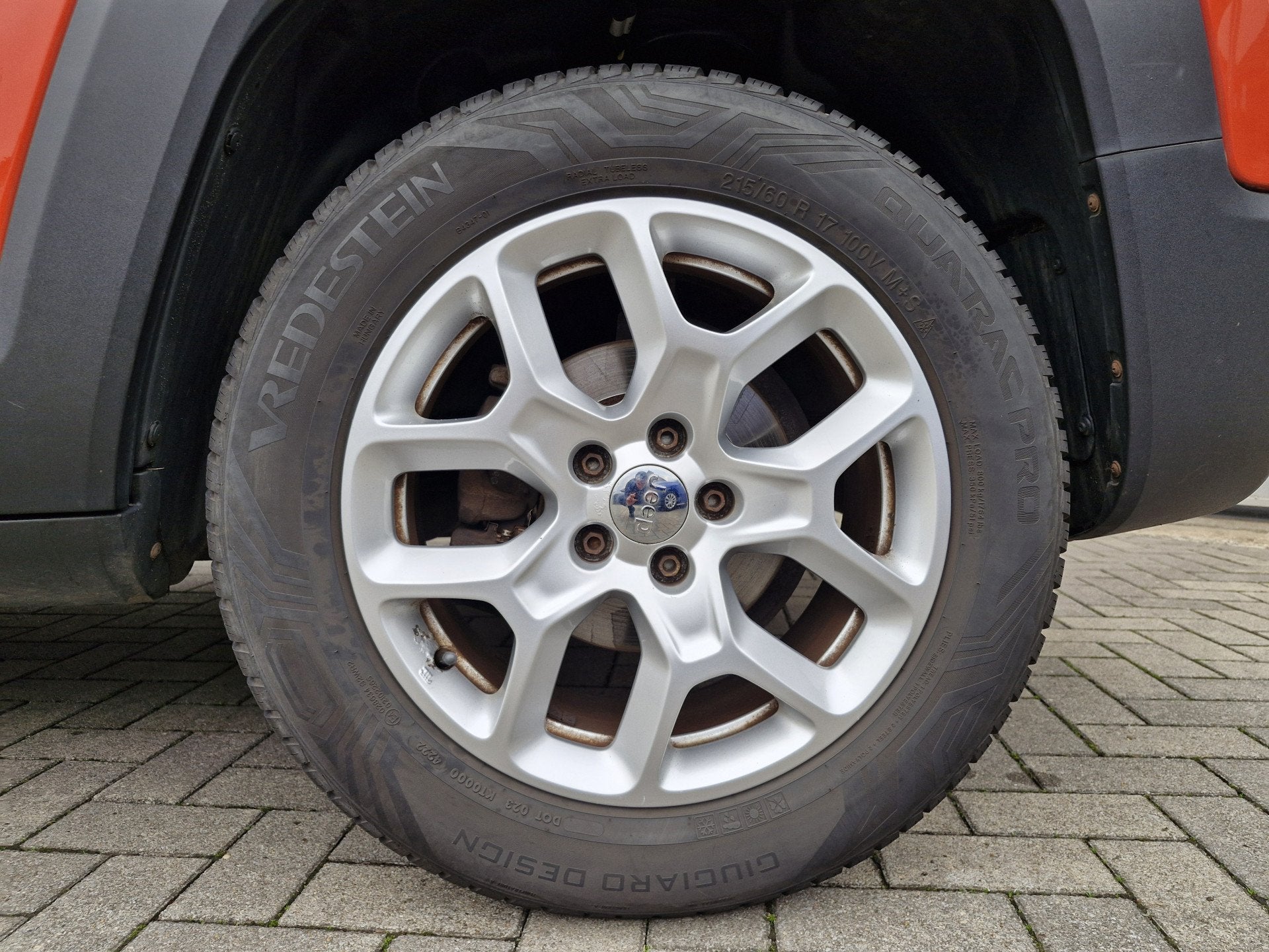 Jeep Renegade Longitude 1.4 140PK (bj 2015), Auto's, Jeep, Voorwielaandrijving, Stof, Gebruikt, 400 kg