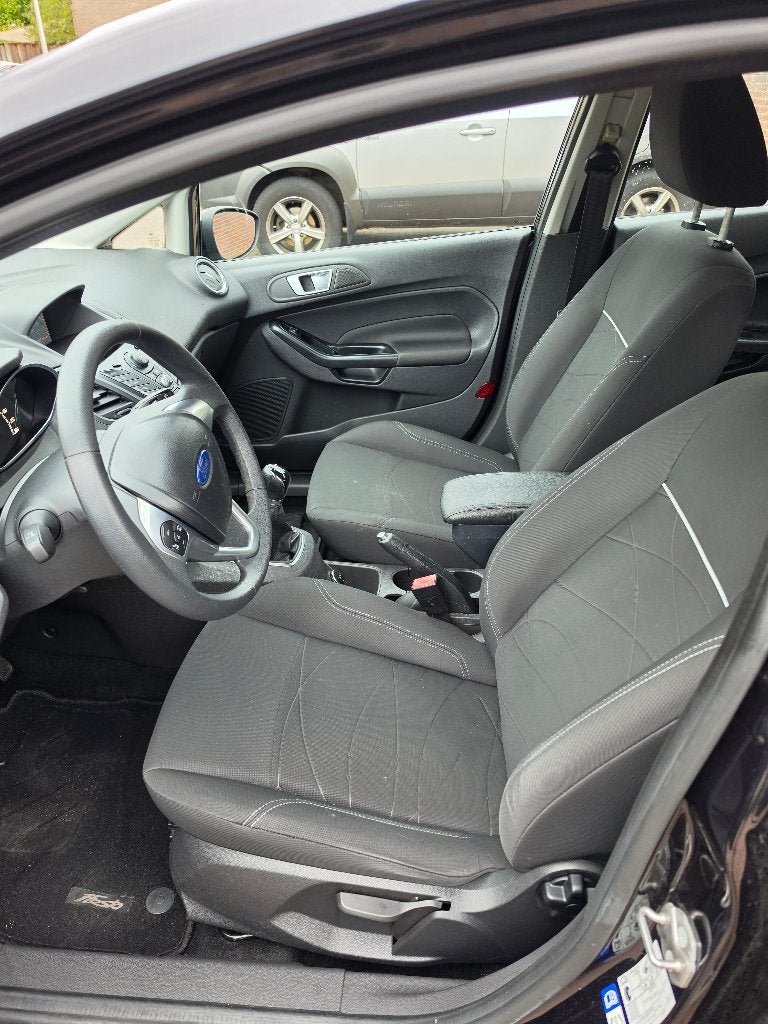 Foto 13 van Ford Fiësta 1.0 48KW/65PK 5D 2014 Zwart