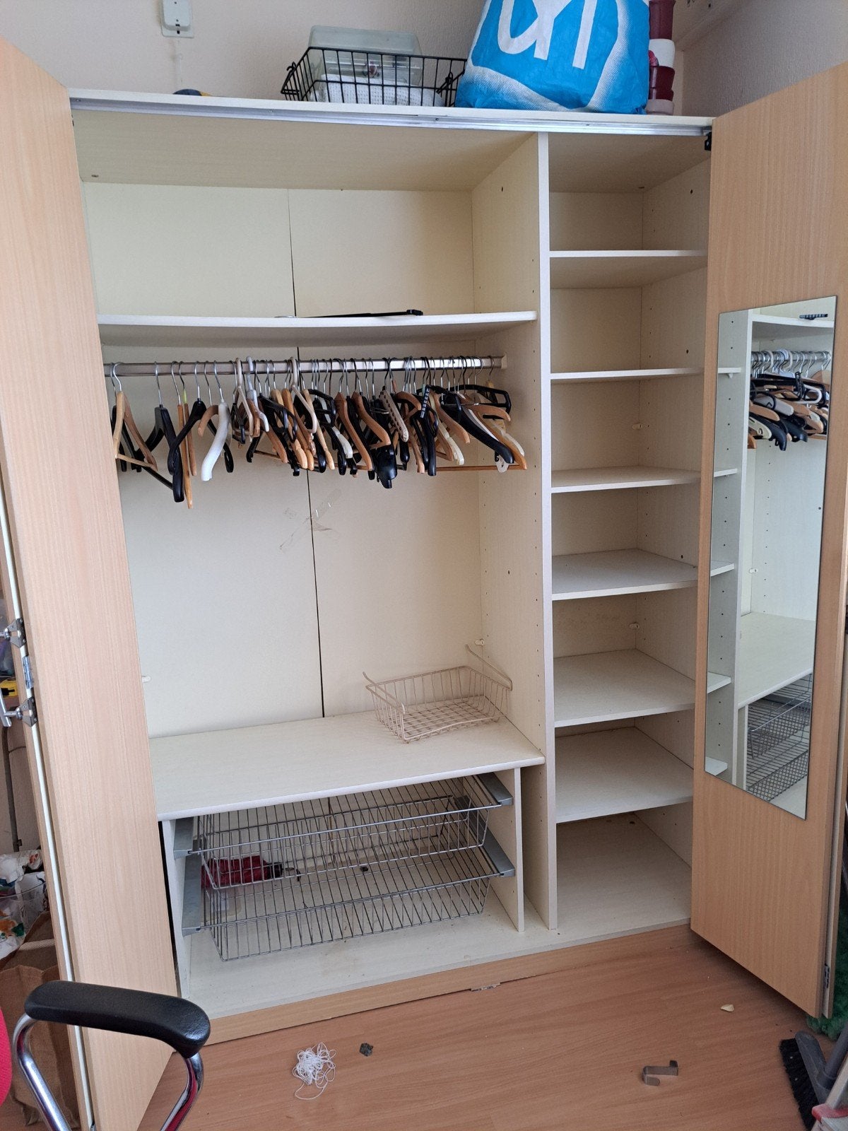 Eikenhouten buffetkast met vitrine en lades, Ophalen, Glas, Gebruikt, Klassiek, Landelijk
