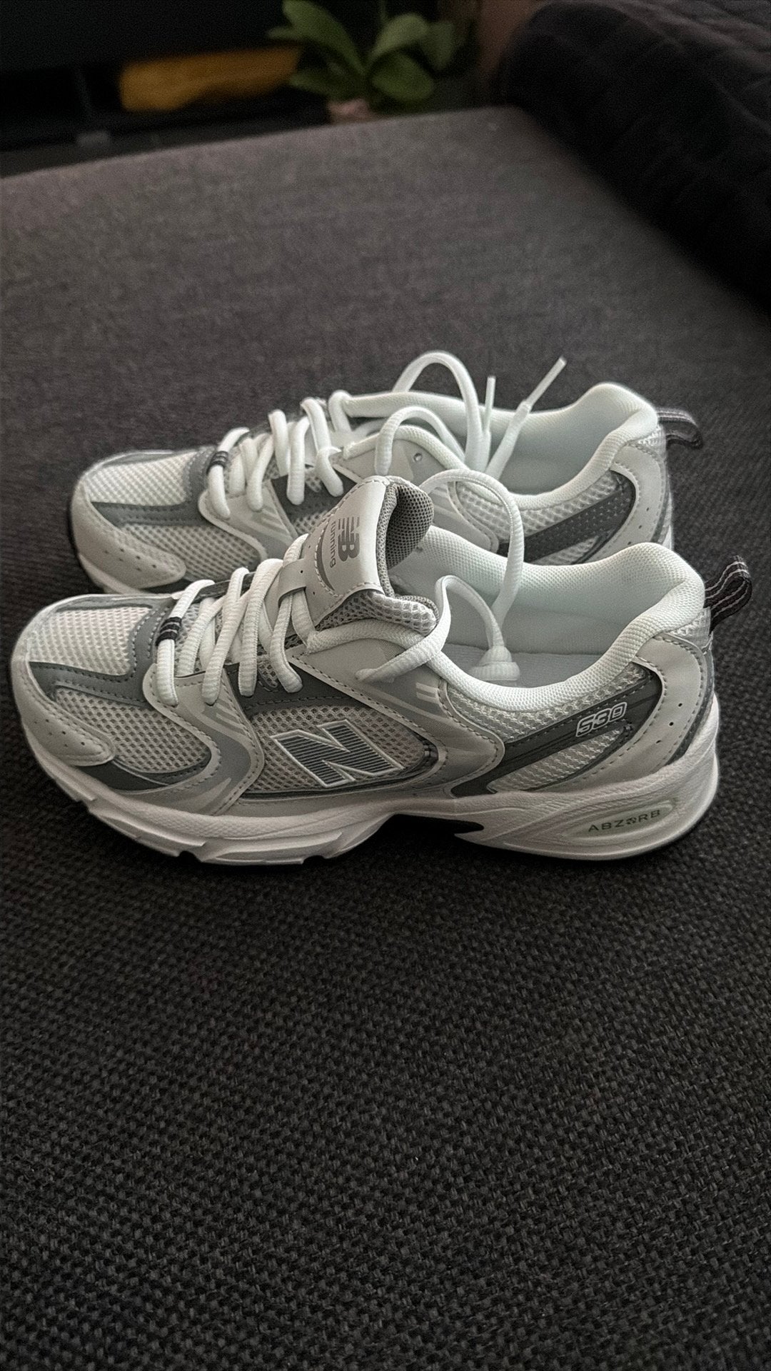 New Balance 530 dames maat 37 splintersnieuw, Kleding | Dames, Nieuw, Ophalen of Verzenden, Sneakers of Gympen, Grijs