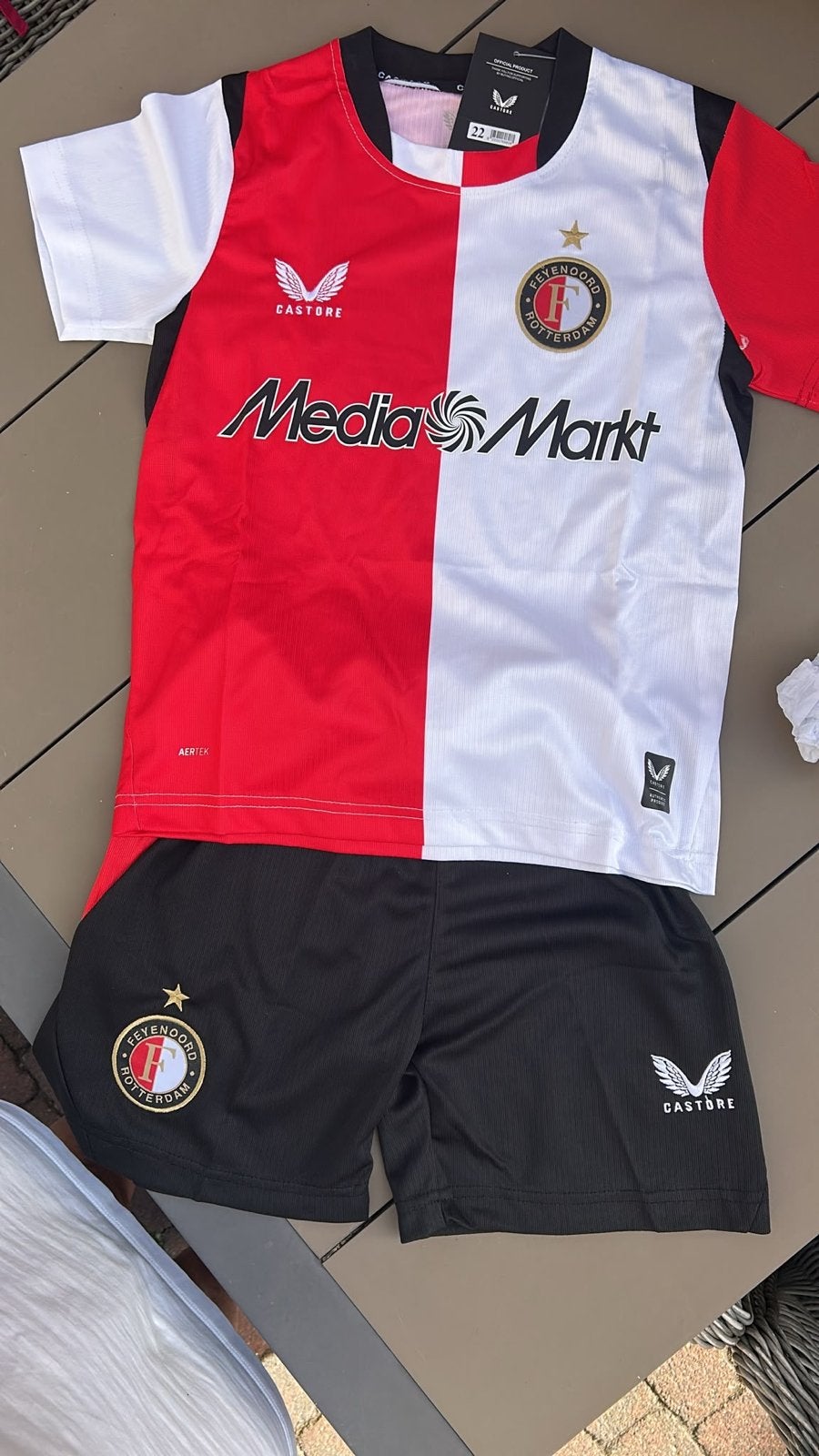 Feyenoord Thuistenue 2026/2027 Maat 140 met sokken, Ophalen of Verzenden, Nieuw, Jongen of Meisje, Setje