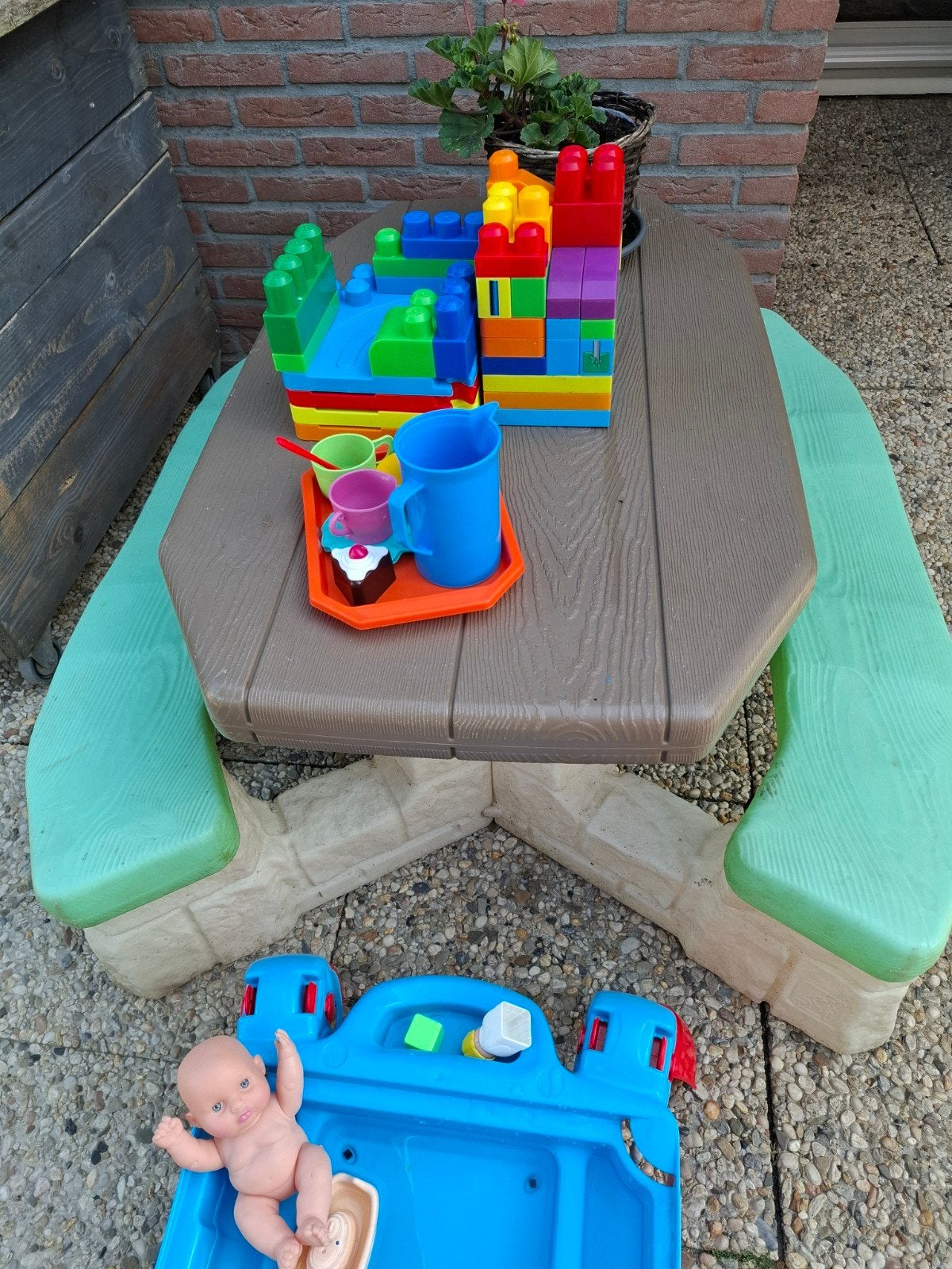 Step 2 picknicktafel bieden vanaf 25€, Ophalen, Zo goed als nieuw
